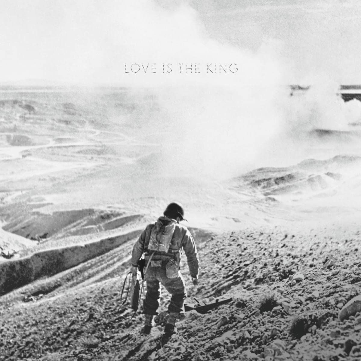 LOVE IS THE KING / LIVE IS THE