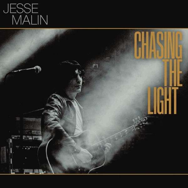 CHASING THE LIGHT (WITH BLU-RAY)